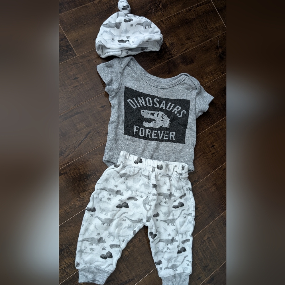 Bundle of 3 month clothing